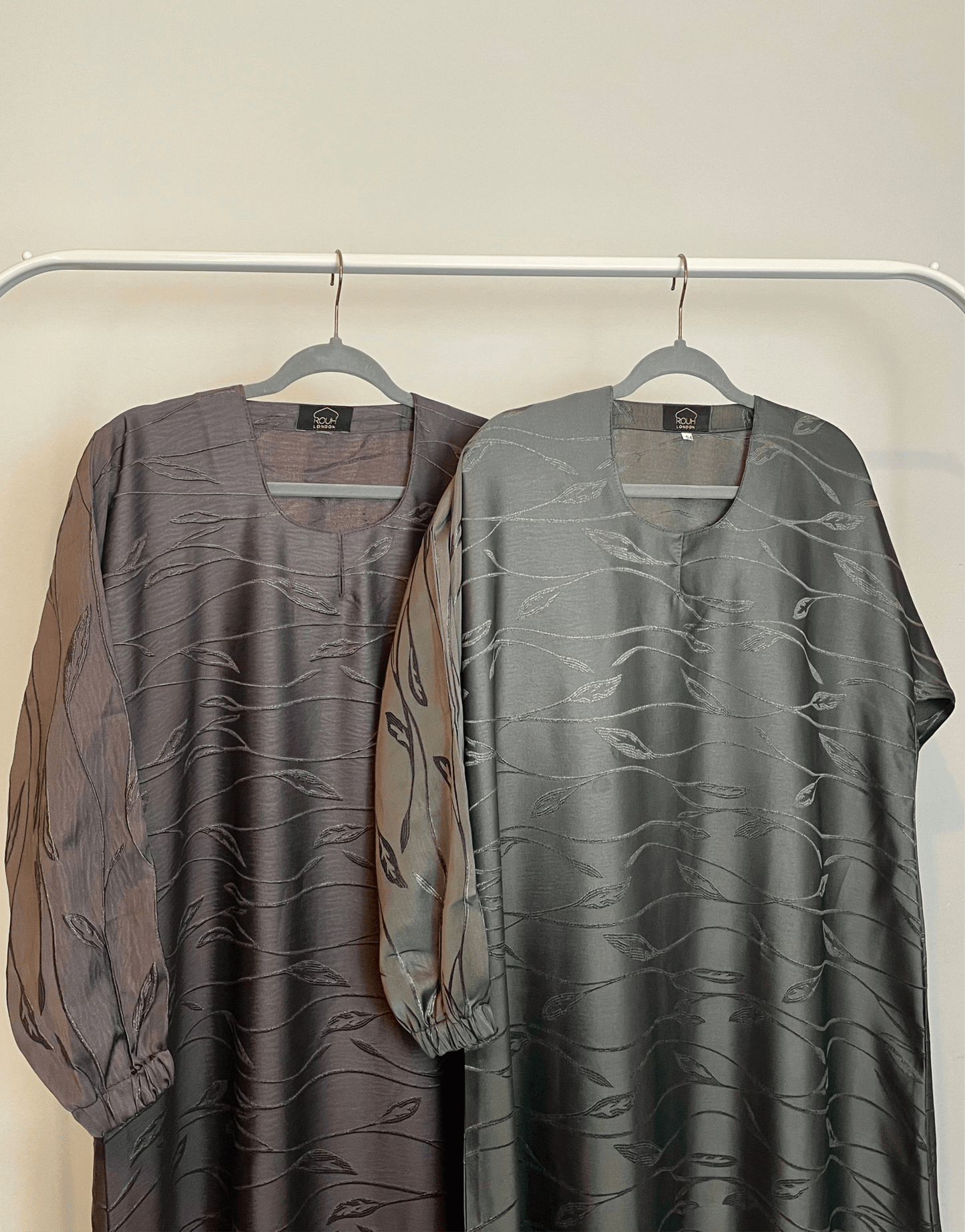 Leaf Print Closed Abaya - 2 Piece Set in Grey - Rouh London