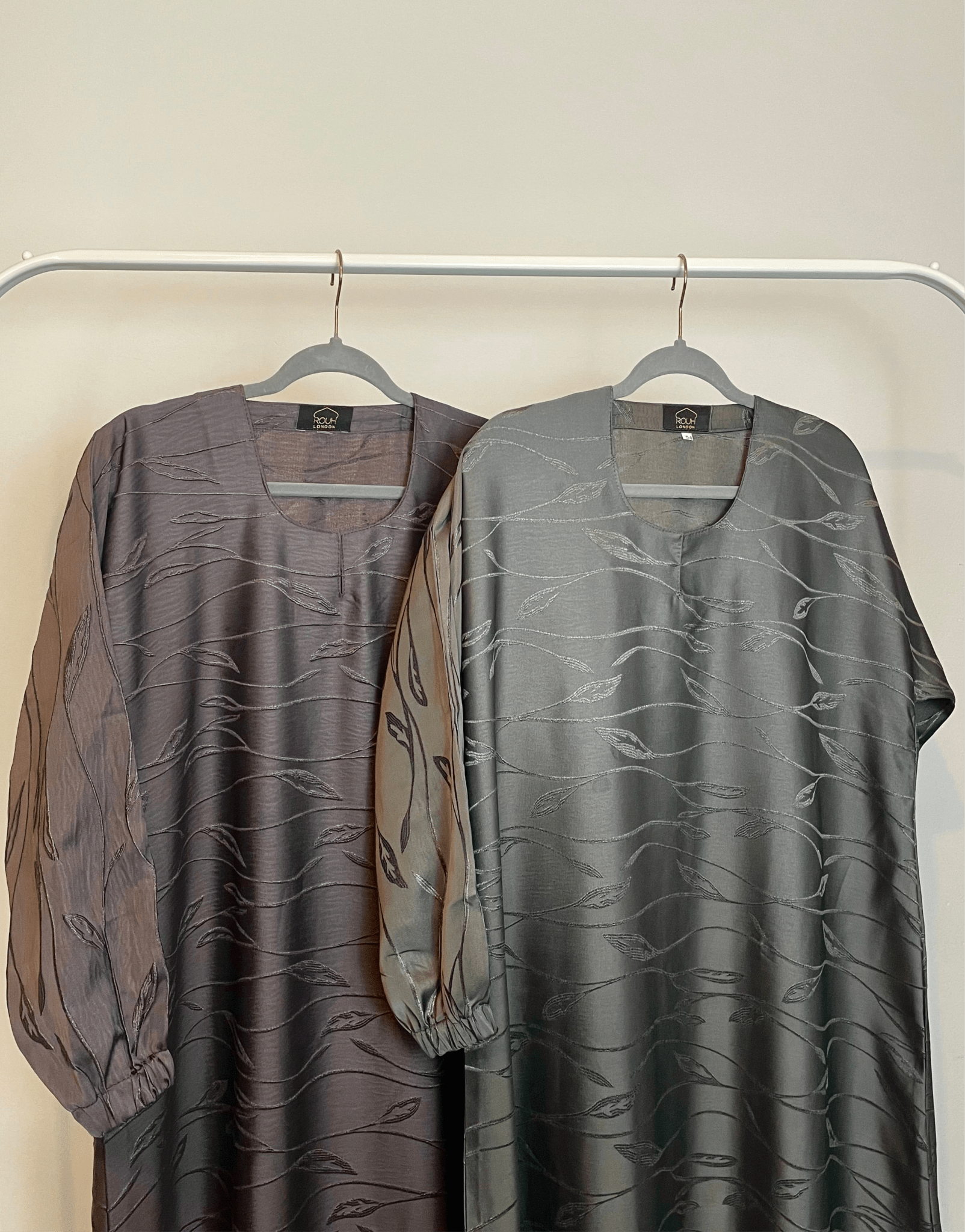 Leaf Print Closed Abaya - 2 Piece Set in Grey - Rouh London