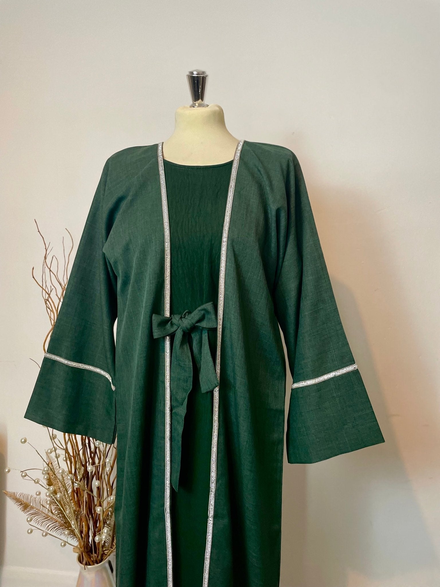 Plain Linen Abaya - 4 Piece Set in Green - Rouh London