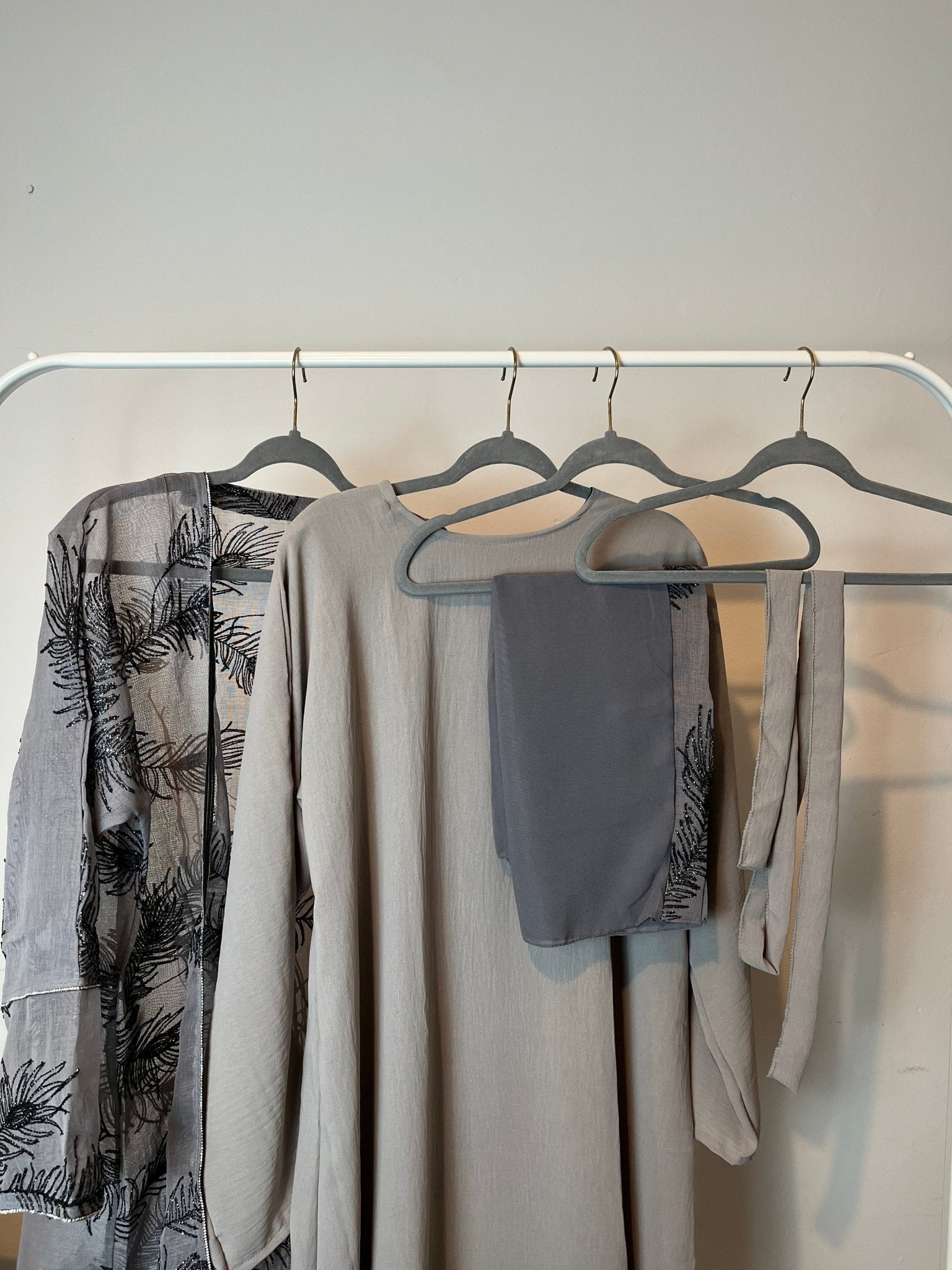 Tawus - 4 Piece Abaya Set in Grey - Rouh London
